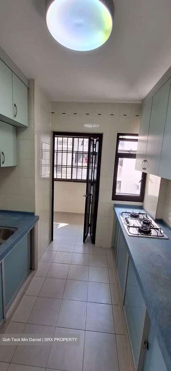 Blk 220B Linear Green @ Bedok (Bedok), HDB 4 Rooms #574565591